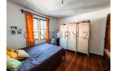 Casa en Venta en Amplio Terreno, La Reina