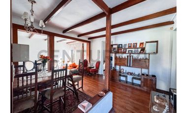 Casa en Venta en Amplio Terreno, La Reina