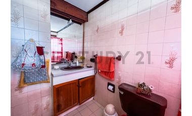 Casa en Venta en Amplio Terreno, La Reina