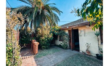 Casa en Venta en Amplio Terreno, La Reina