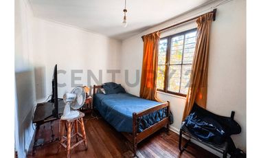 Casa en Venta en Amplio Terreno, La Reina