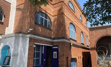 Edificio para oficinas, talleres, almacenamiento, fábrica