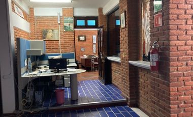 Edificio para oficinas, talleres, almacenamiento, fábrica