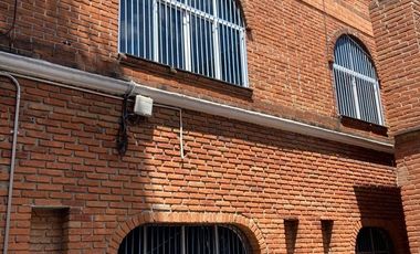 Edificio para oficinas, talleres, almacenamiento, fábrica