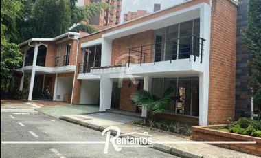 casa en venta en sabaneta. Cod V10080
