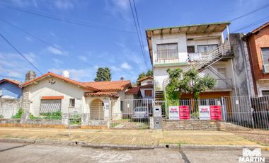 Dos casas en block, sobre lote de 20x24 - Martínez