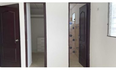 SE VENDE CASA EN LAS CUMBRES