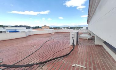 casa en venta en via tennis. Cod V18697