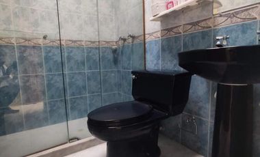 casa en venta en via tennis. Cod V18697