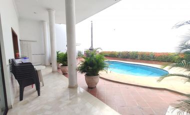 casa en venta en via tennis. Cod V18697