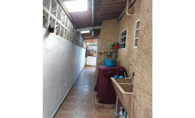 VENDO CASA EN LA CHORRERA MONTELIMAR 3R