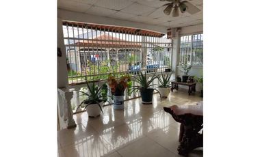 VENDO CASA EN LA CHORRERA MONTELIMAR 3R