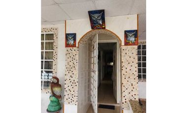 VENDO CASA EN LA CHORRERA MONTELIMAR 3R
