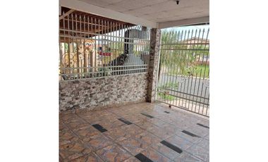 VENDO CASA EN LA CHORRERA MONTELIMAR 3R
