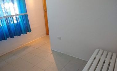 Casa, Quincho Y Departamento Sobre Parcela De 3000m2