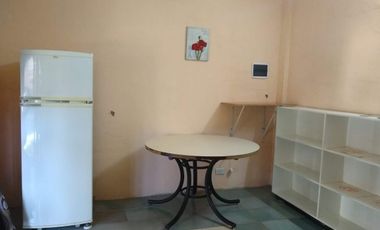 Casa, Quincho Y Departamento Sobre Parcela De 3000m2
