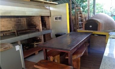 Chalet 5 ambientes con parque. Zona Bosque de Peralta Ramos