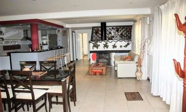Chalet 5 ambientes con parque. Zona Bosque de Peralta Ramos