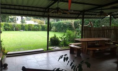 Chalet 5 ambientes con parque. Zona Bosque de Peralta Ramos