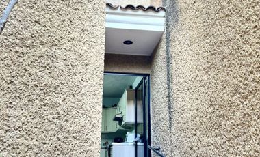 SE RENTA HERMOSA CASA EN LOMAS 3ra