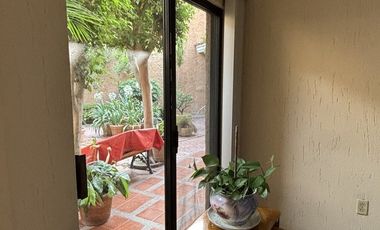 SE RENTA HERMOSA CASA EN LOMAS 3ra