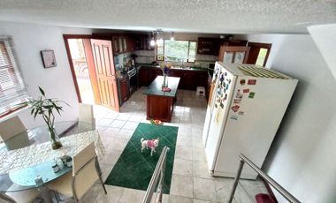 Venta de casa valle de los chillos