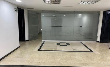oficina en arriendo/venta en quinta camacho. Cod A7589