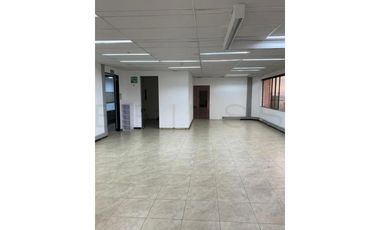 oficina en arriendo/venta en quinta camacho. Cod A7589