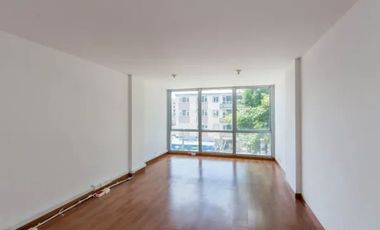 oficina en arriendo/venta en lago gaitan. Cod A26017