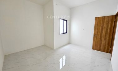 Dijual Rumah Cantk Di Bolevard Hijau Kota Harapan Indah