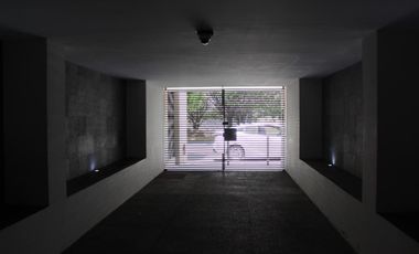 Edificio de lujo  en Avenida Tepopazolco ideal corporativo