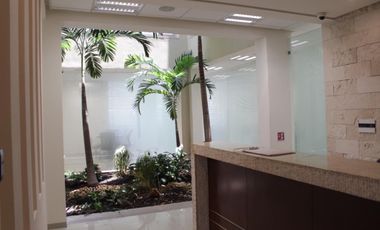Edificio de lujo  en Avenida Tepopazolco ideal corporativo