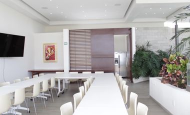 Edificio de lujo  en Avenida Tepopazolco ideal corporativo
