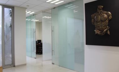 Edificio de lujo  en Avenida Tepopazolco ideal corporativo