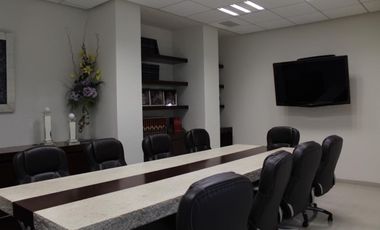 Edificio de lujo  en Avenida Tepopazolco ideal corporativo