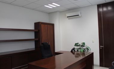 Edificio de lujo  en Avenida Tepopazolco ideal corporativo