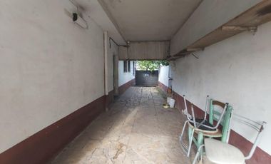 SE VENDE CASA CON LOTE PROPIO EN VILLA SARMIENTO. CALLE J.PORTELA AL 1200, 3 AMBIENTES CON COCHERA. SUSANA QUINELLI NEGOCIOS INMOBILIARIOS 4 659 5544 