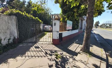 SE VENDE CASA CON LOTE PROPIO EN VILLA SARMIENTO. CALLE J.PORTELA AL 1200, 3 AMBIENTES CON COCHERA. SUSANA QUINELLI NEGOCIOS INMOBILIARIOS 4 659 5544 