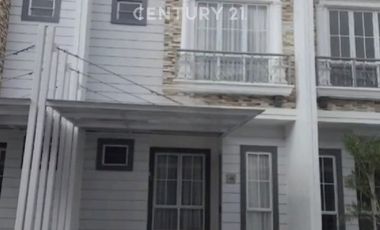 Rumah 2 Lantai Cluster Monaco Jababeka Bekasi