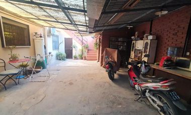 Casa con Departamento en venta en San Antonio de Padua Sur