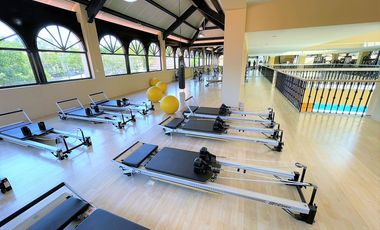 ESPECTACULAR CONDOMINIO 90MIL M2: LAGOS, CASA CLUB, SPA, TENIS, PÁDEL, ALBERCA.