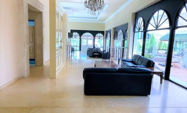 ESPECTACULAR CONDOMINIO 90MIL M2: LAGOS, CASA CLUB, SPA, TENIS, PÁDEL, ALBERCA.