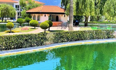 ESPECTACULAR CONDOMINIO 90MIL M2: LAGOS, CASA CLUB, SPA, TENIS, PÁDEL, ALBERCA.