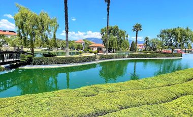 ESPECTACULAR CONDOMINIO 90MIL M2: LAGOS, CASA CLUB, SPA, TENIS, PÁDEL, ALBERCA.