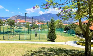 ESPECTACULAR CONDOMINIO 90MIL M2: LAGOS, CASA CLUB, SPA, TENIS, PÁDEL, ALBERCA.