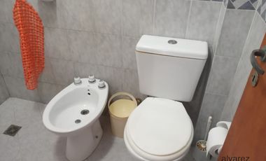 Dúplex en venta de 2 dormitorios c/ cochera en Las Toninas