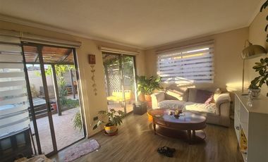 Casa en arriendo AMOBLADA Loteo El Polo, Machalí