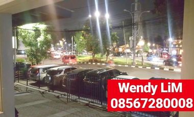 DISEWAKAN GEDUNG KANTOR STRATEGIS At SENOPATI Ry , IDR. 2,5 M/thn