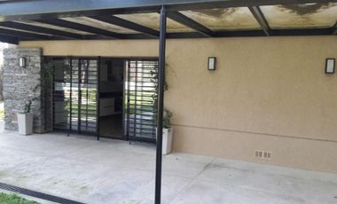 CASA QUINTA moderna pract. a estrenar 4780 m2 arbol. añosa 8 amb. novoa propiedades