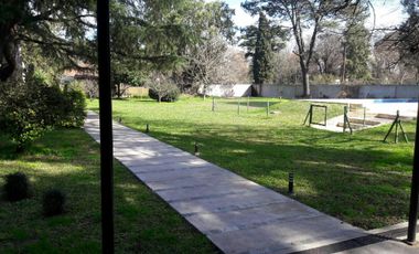 CASA QUINTA moderna pract. a estrenar 4780 m2 arbol. añosa 8 amb. novoa propiedades